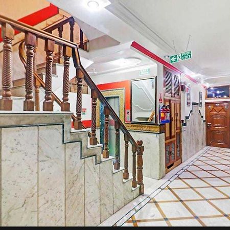 Super Hotel O Blue Sapphire Delhi Ню Делхи Екстериор снимка