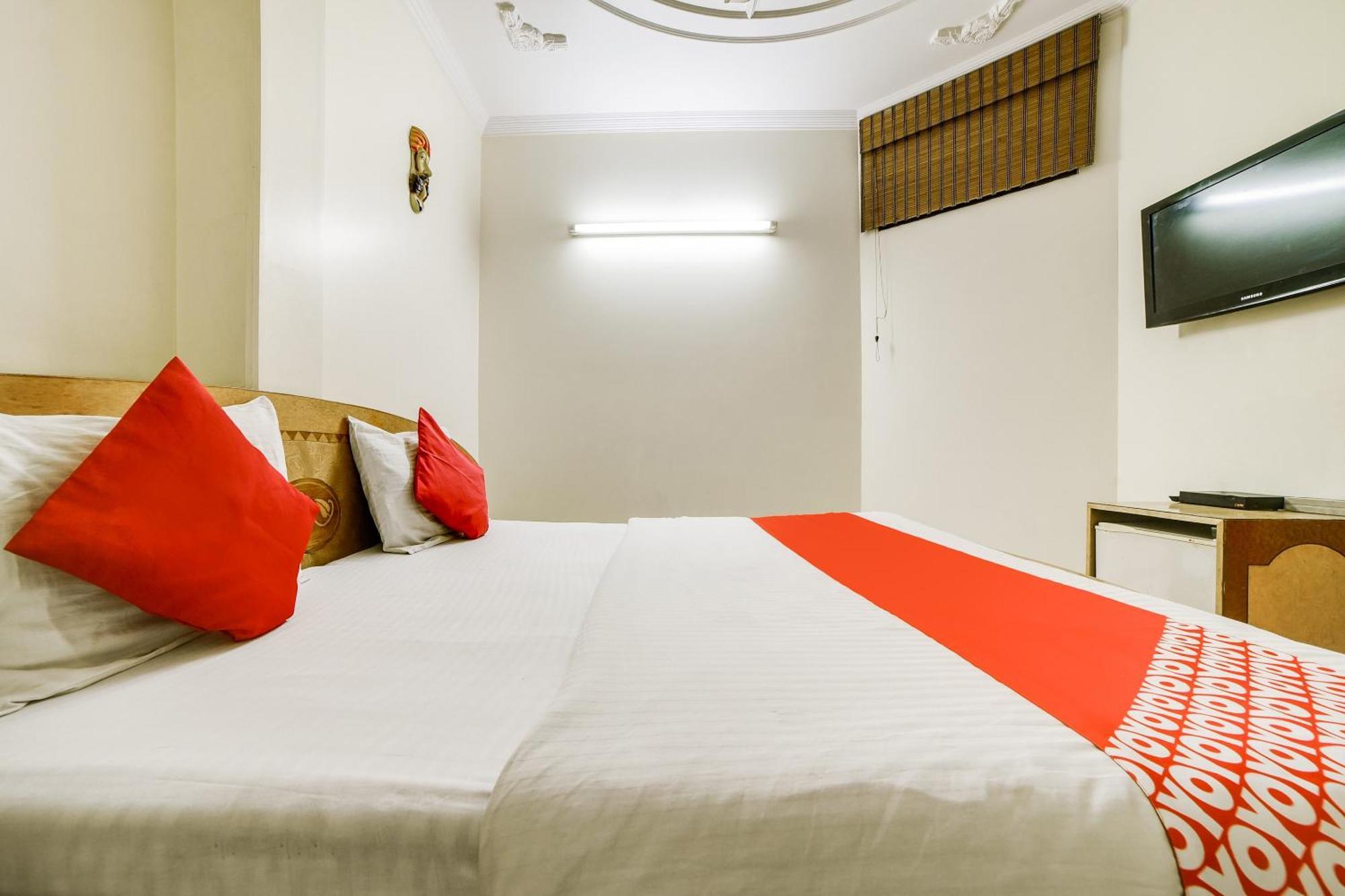 Super Hotel O Blue Sapphire Delhi Ню Делхи Екстериор снимка