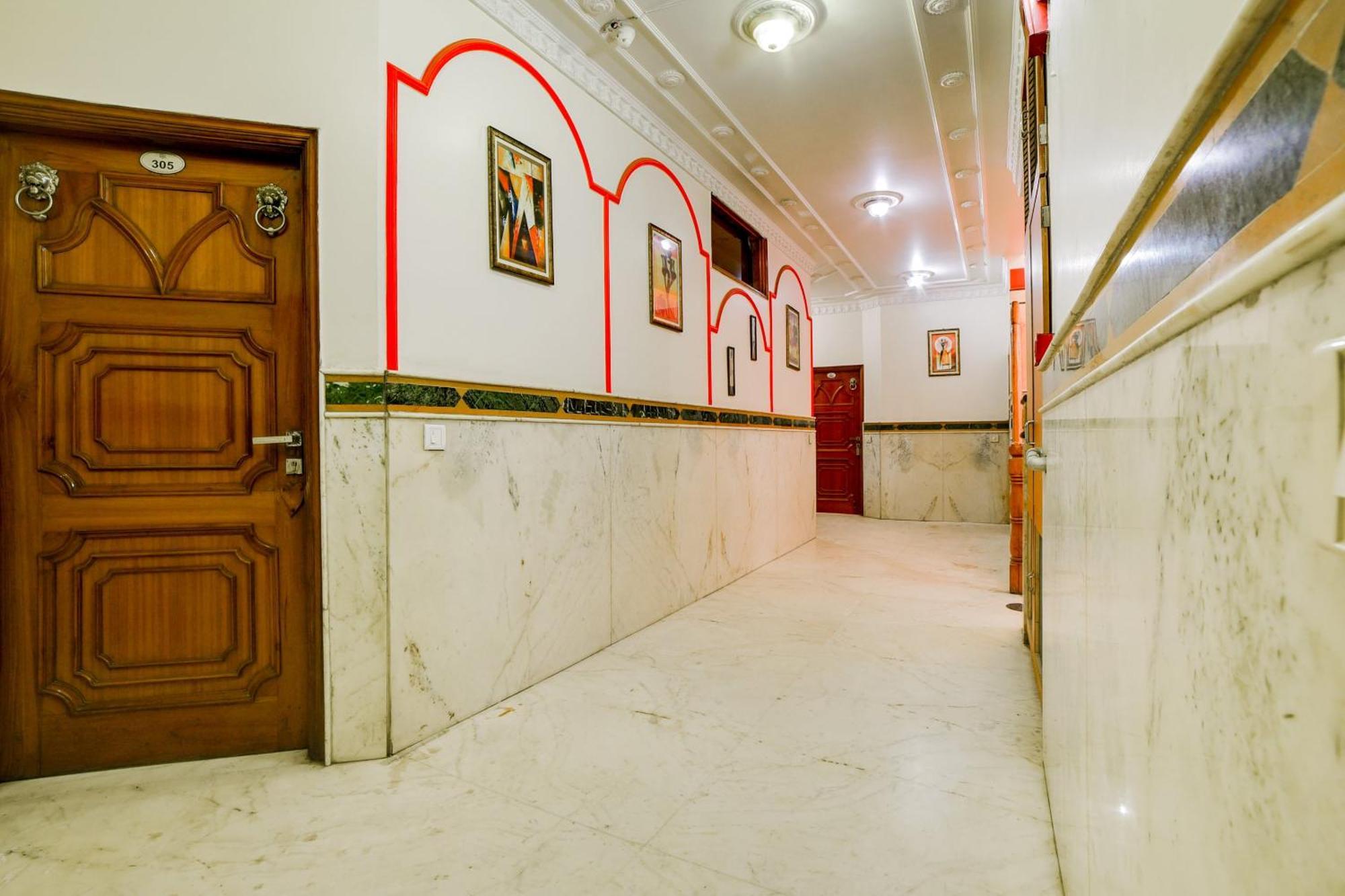 Super Hotel O Blue Sapphire Delhi Ню Делхи Екстериор снимка