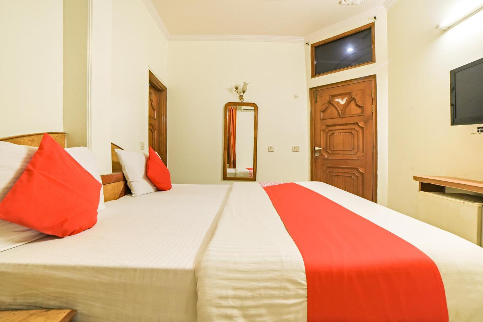 Super Hotel O Blue Sapphire Delhi Ню Делхи Екстериор снимка