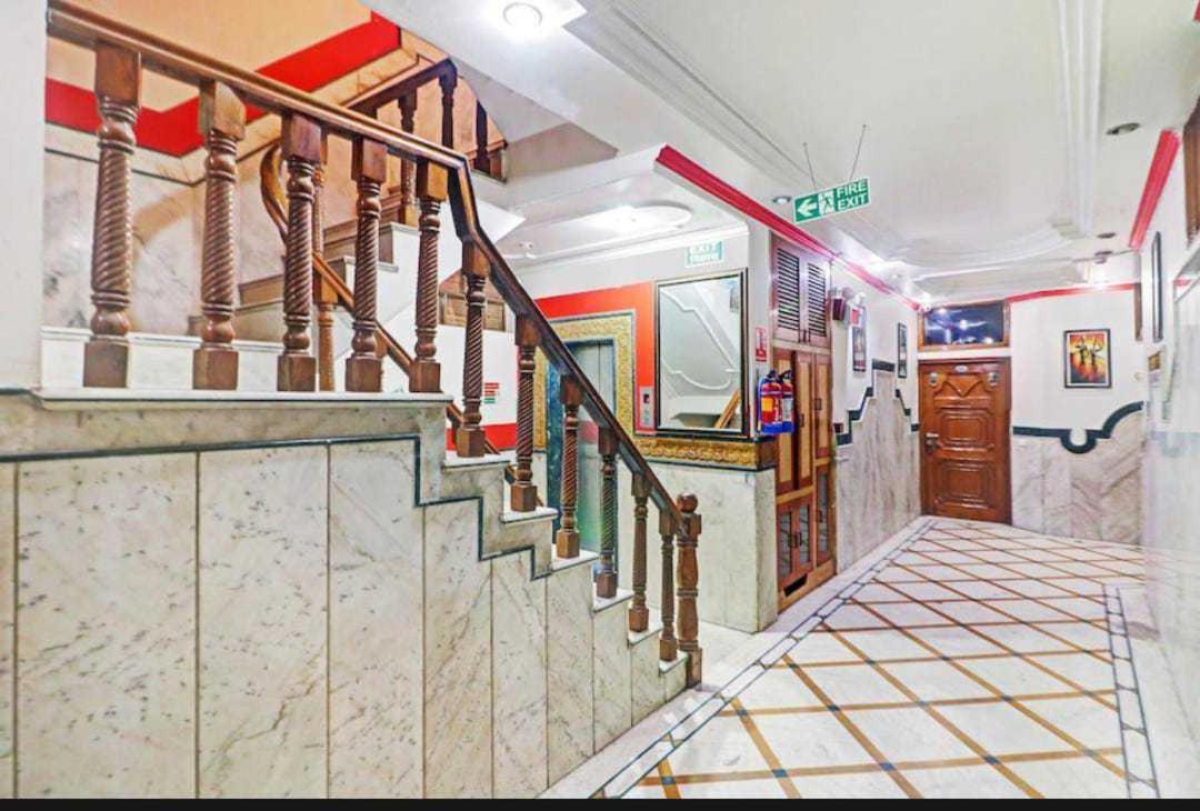 Super Hotel O Blue Sapphire Delhi Ню Делхи Екстериор снимка