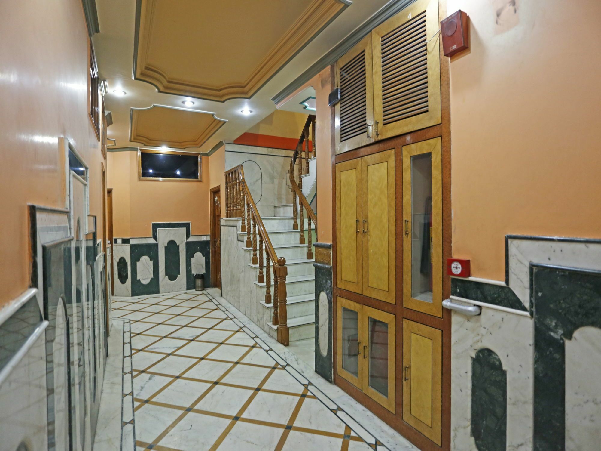 Super Hotel O Blue Sapphire Delhi Ню Делхи Екстериор снимка